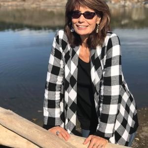 Meet your Posher, Paula